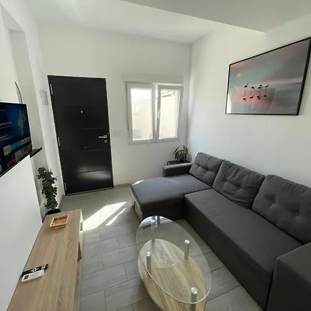 Casa Independiente La Laguna Rosa Salinas De Торевьиа